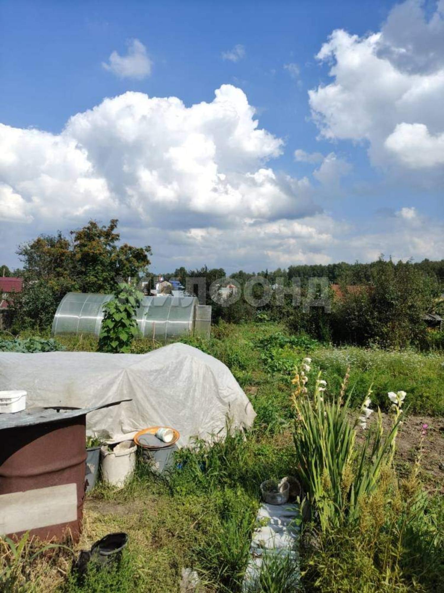Купить дачу, дом, коттедж за 2 500 000 рублей на 8-я улица, д.6