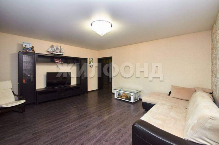 3-комн квартира Ленина проспект, д.199