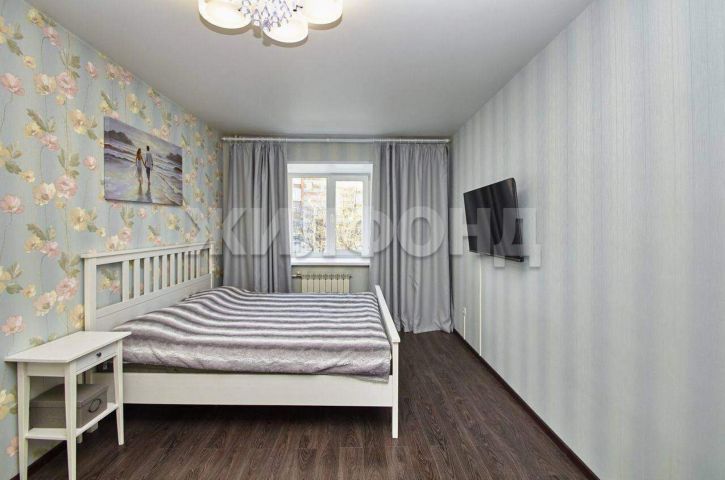 3-комн квартира Ленина проспект, д.199