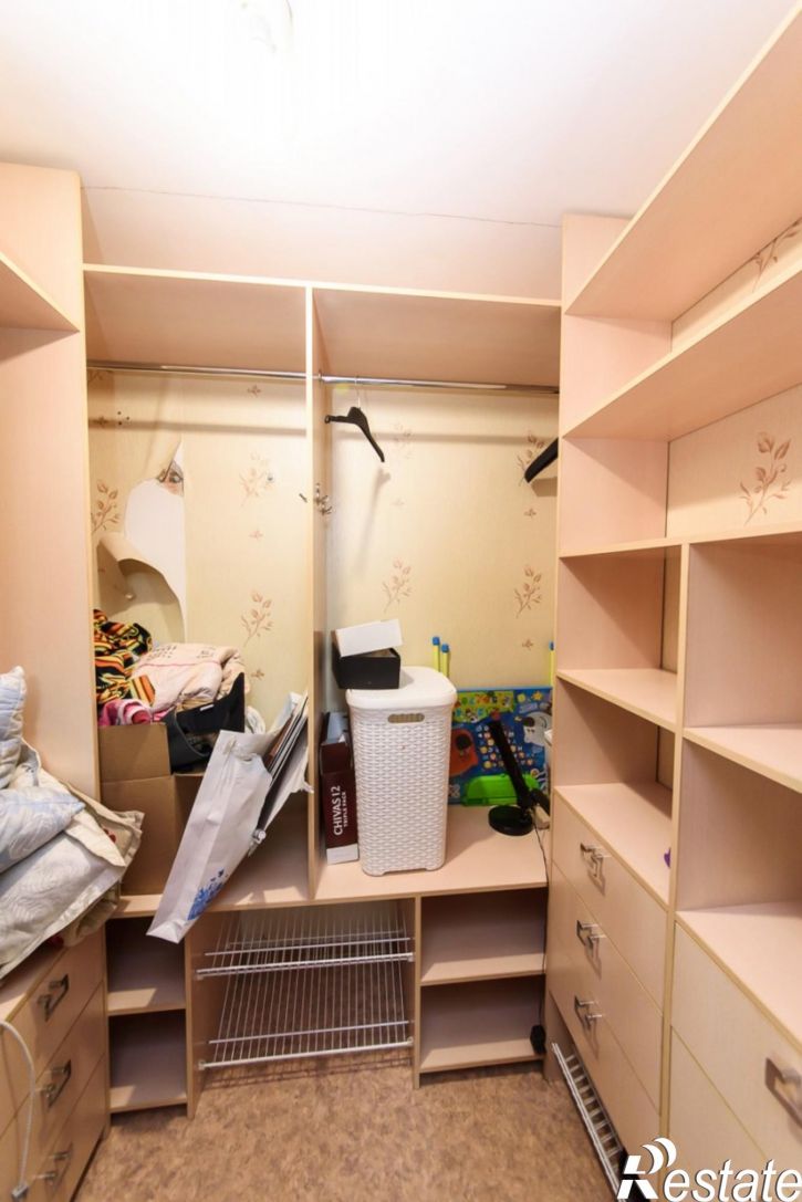 3-комн квартира ул. Ленская, 49
