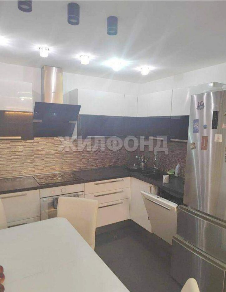3-комн квартира Киевская улица, д.96