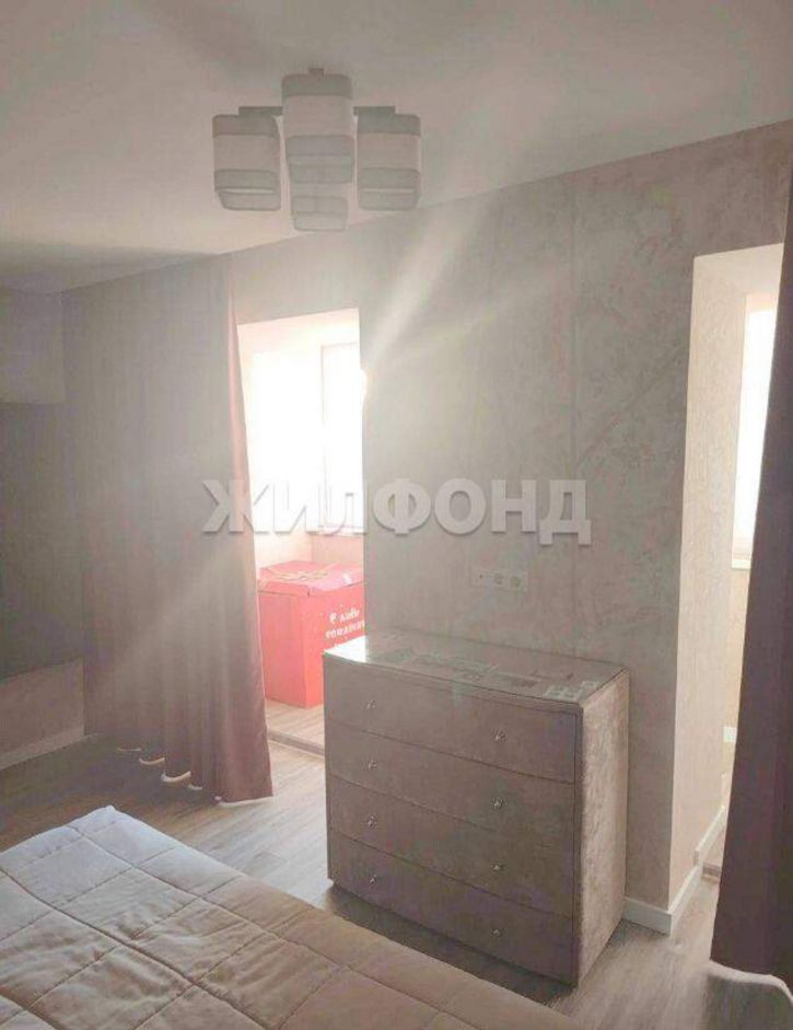 3-комн квартира Киевская улица, д.96