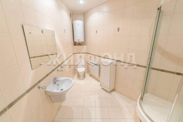 4-комн квартира Вершинина улица, д.24в