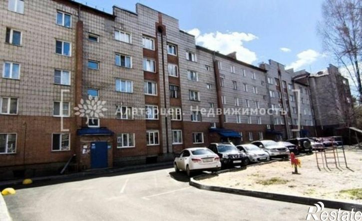 3-комн квартира улица Суворова, 13/1,  д. 13/1