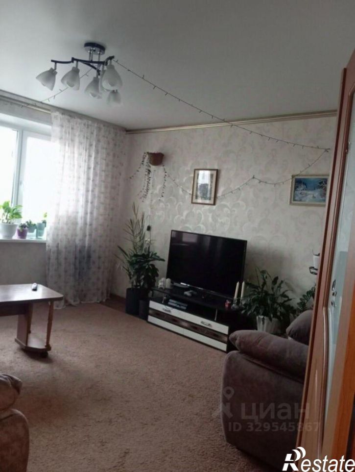 3-комн квартира улица Елизаровых, 70,  д. 70