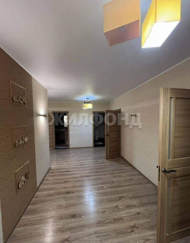 3-комн квартира Аркадия Иванова улица, д.27