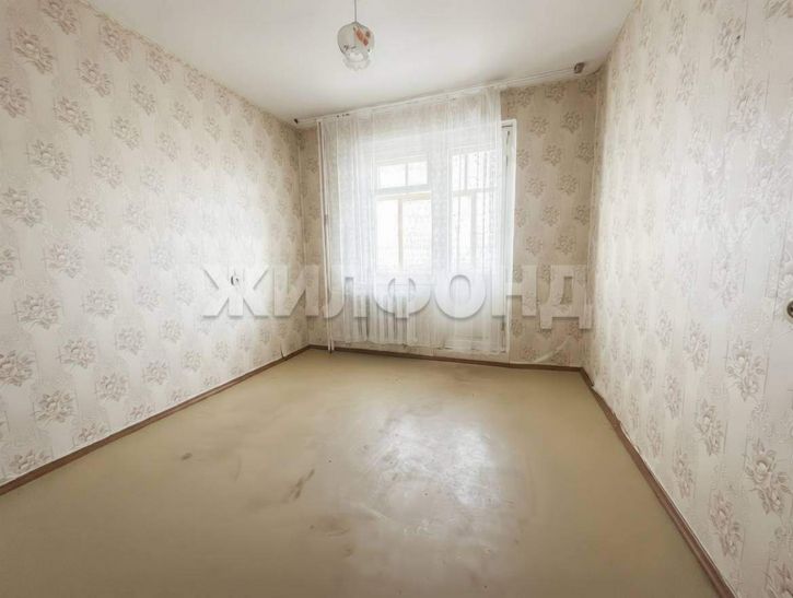 3-комн квартира Елизаровых улица, д.4
