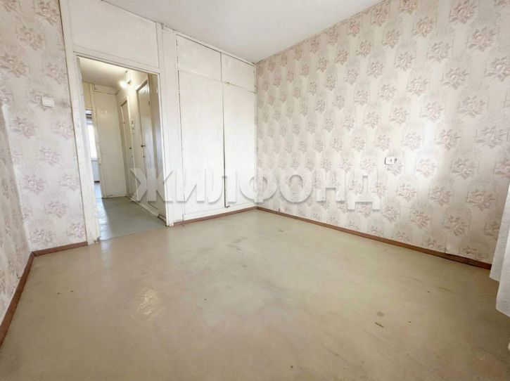 3-комн квартира Елизаровых улица, д.4