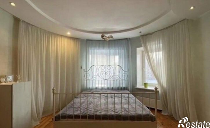 2-комн квартира улица Ивана Черных, 50,  д. 50