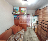 комната 11 кв м улица Савиных, 13