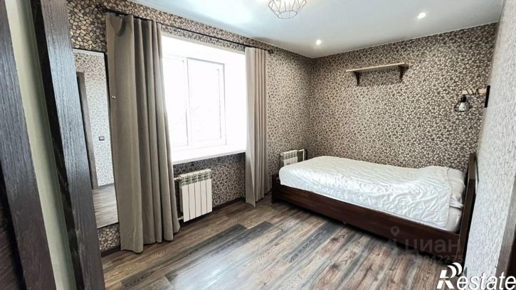 2-комн квартира улица Савиных, 2,  д. 2