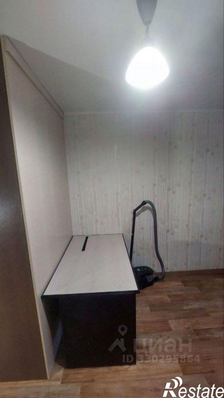 Комната Учебная улица, 40,  д. 40