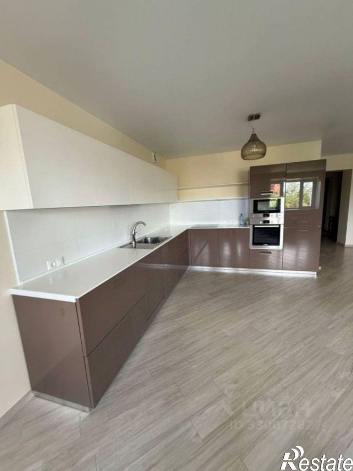 4-комн квартира улица Никитина, 25,  д. 25