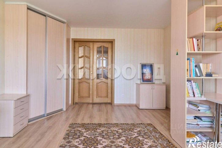 3-комн квартира улица Белинского, 33/1,  д. 33/1