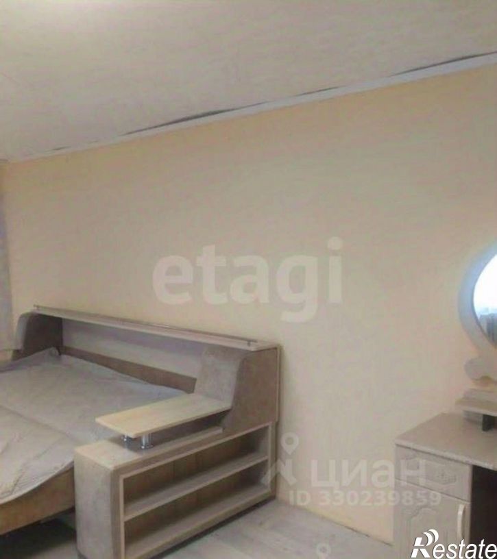 3-комн квартира улица Крылова, 25,  д. 25