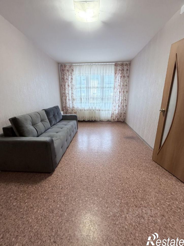 1-комн квартира ул Дизайнеров, 11,  д. 11