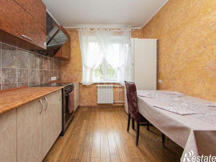 3-комн квартира ул Карла Ильмера, 15,  д. 15