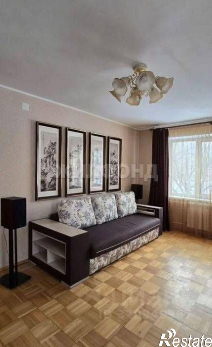 3-комн квартира улица Карла Ильмера, 15,  д. 15
