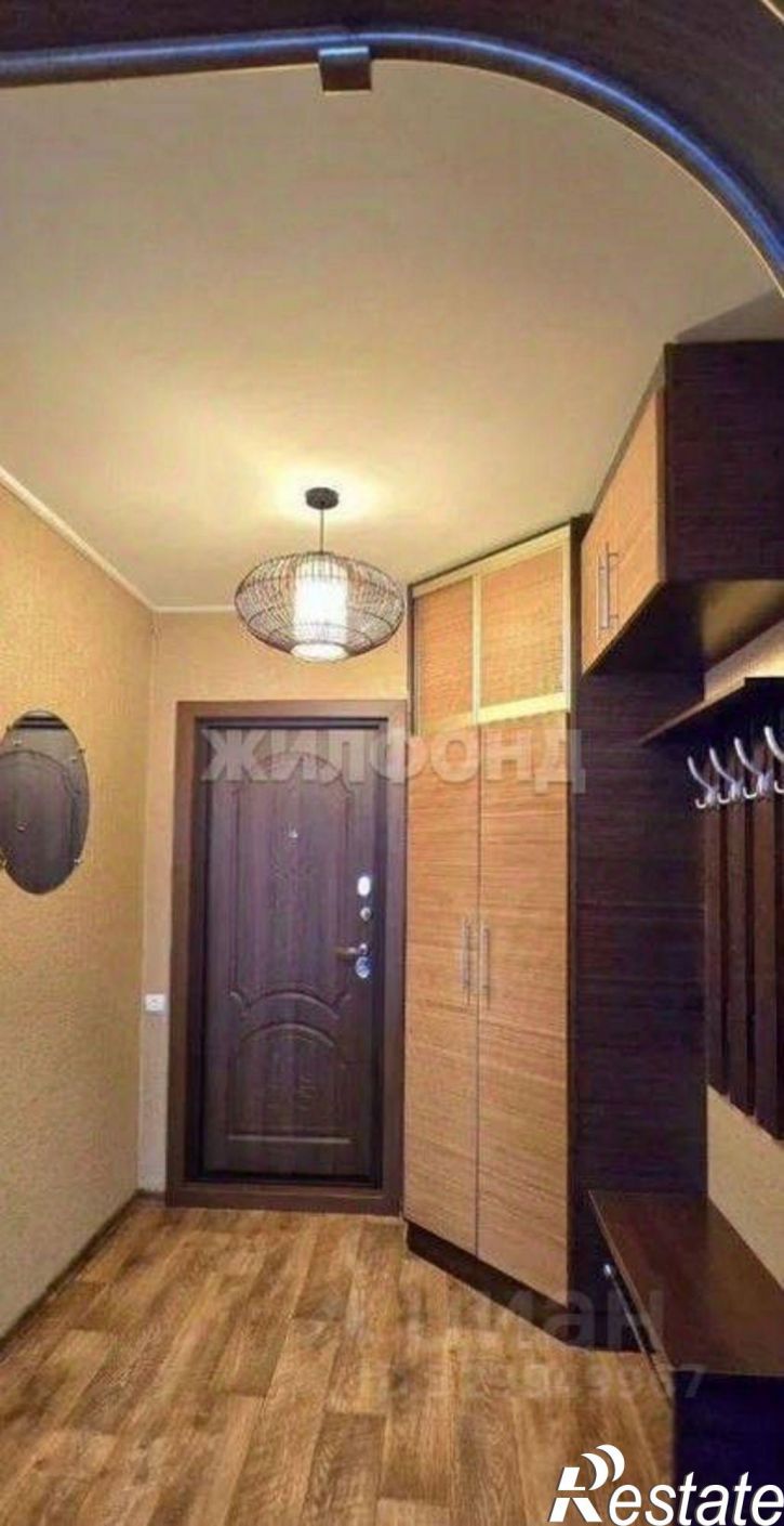 3-комн квартира улица Карла Ильмера, 15,  д. 15