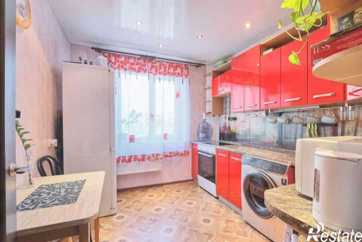 4-комн квартира ул Клюева, 20,  д. 20