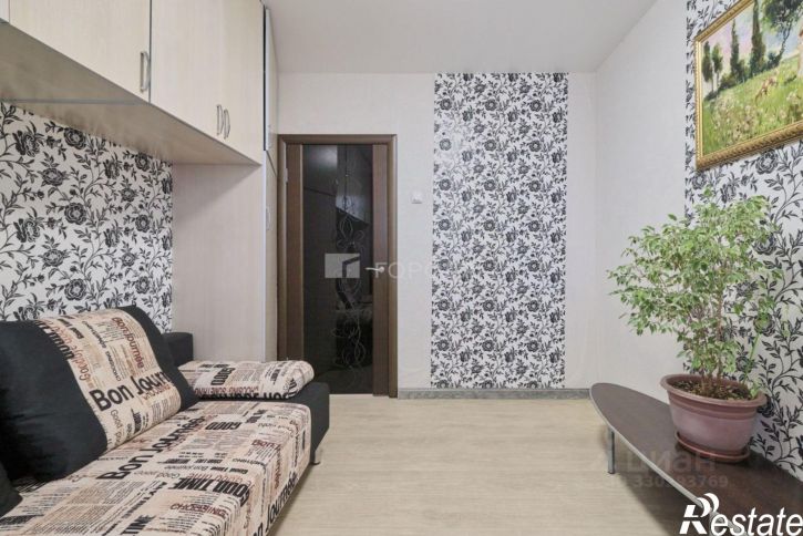 4-комн квартира ул Клюева, 20,  д. 20