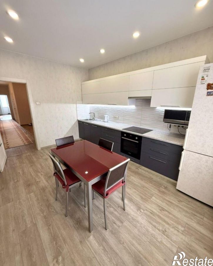 4-комн квартира ул Лебедева, 38,  д. 38