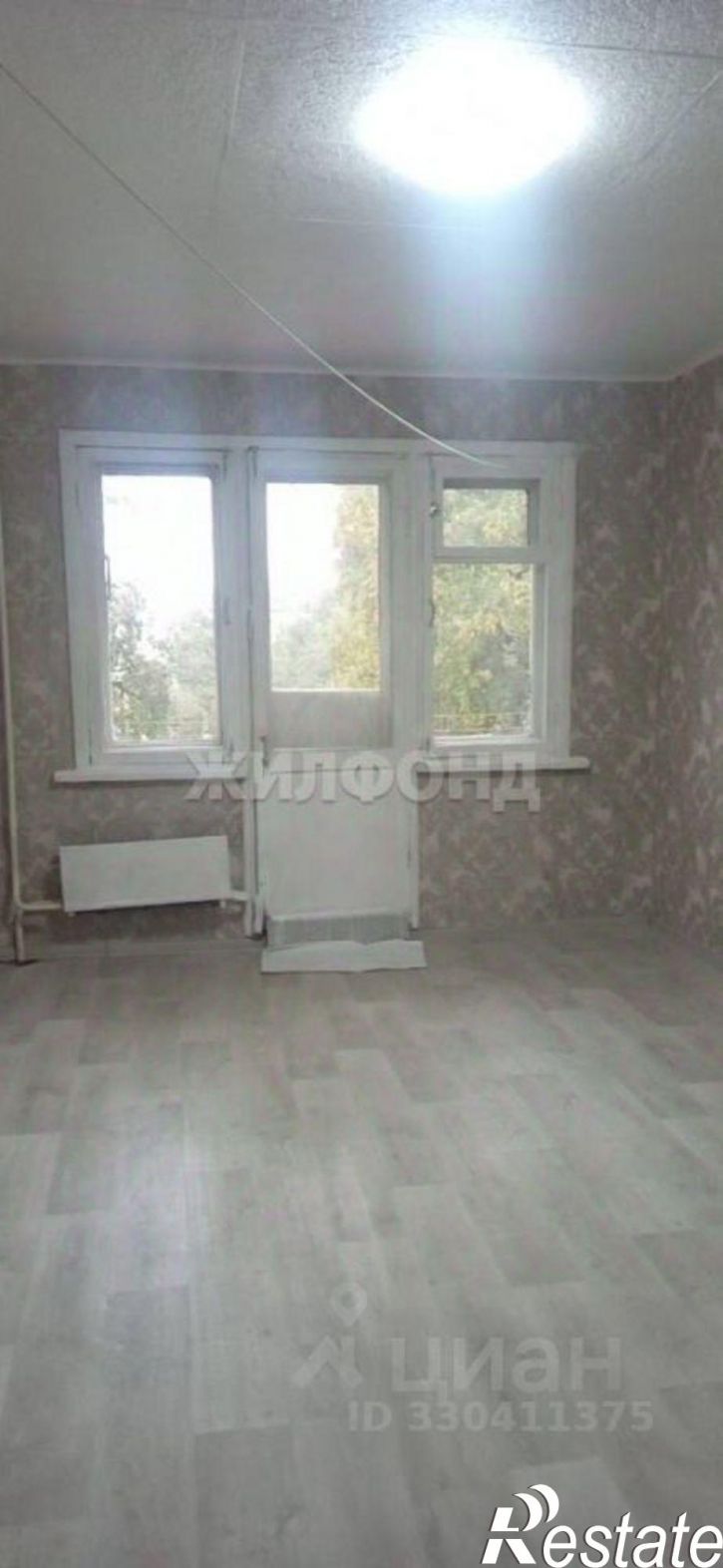 3-комн квартира улица Беринга, 3/2,  д. 3/2