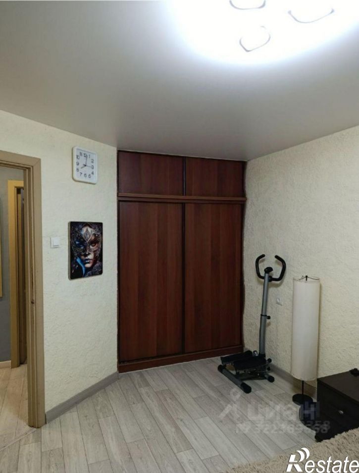 3-комн квартира ул Ференца Мюнниха, 40,  д. 40