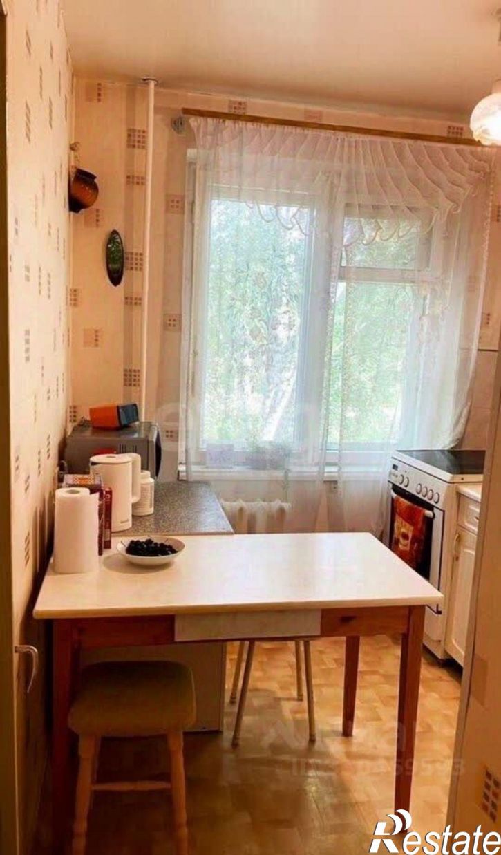 4-комн квартира улица 30-летия Победы, 9,  д. 9