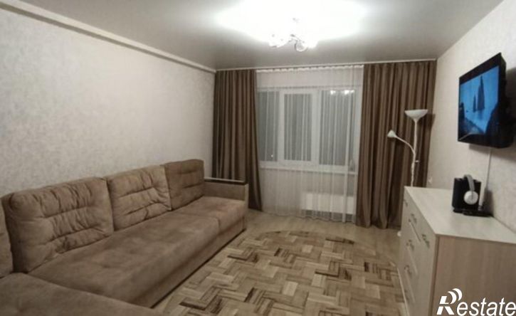 3-комн квартира улица Ференца Мюнниха, 40,  д. 40