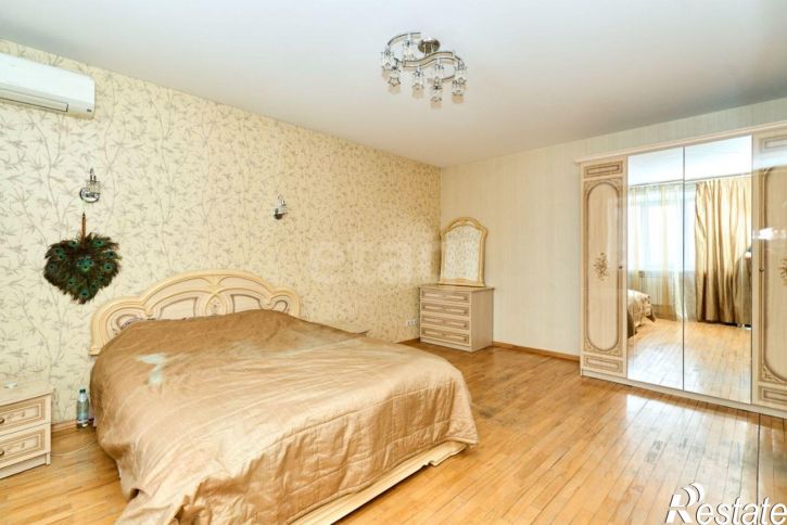 4-комн квартира Тихий переулок, 28,  д. 28