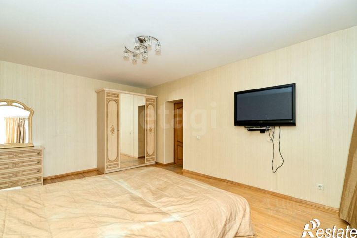 4-комн квартира Тихий переулок, 28,  д. 28