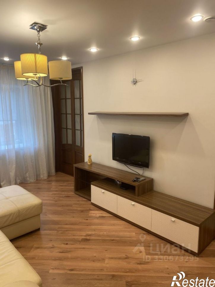 4-комн квартира ул Кузнецова, 6,  д. 6