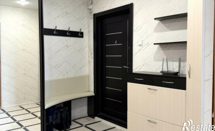 3-комн квартира улица Дизайнеров, 1,  д. 1
