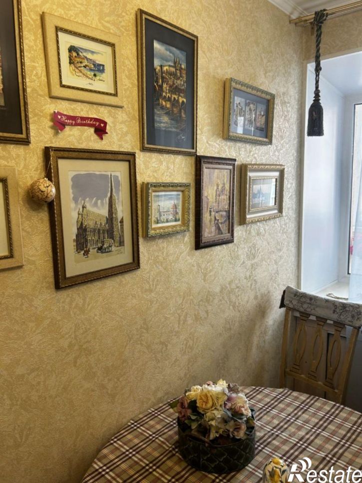 2-комн квартира улица Мокрушина, 1,  д. 1