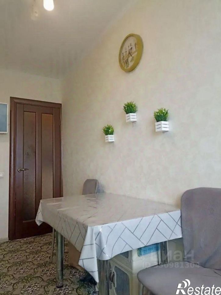 3-комн квартира улица Елизаровых, 70,  д. 70