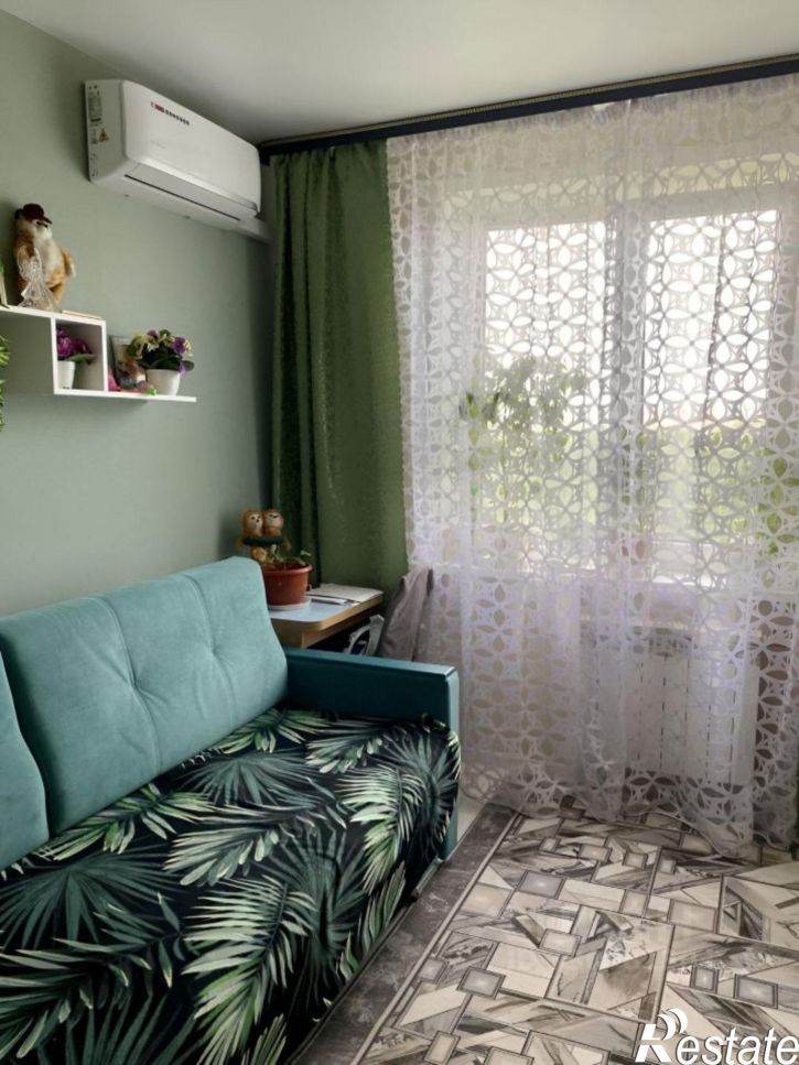 3-комн квартира улица Елизаровых, 70,  д. 70