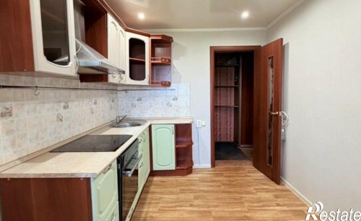 4-комн квартира ул Репина, 12,  д. 12