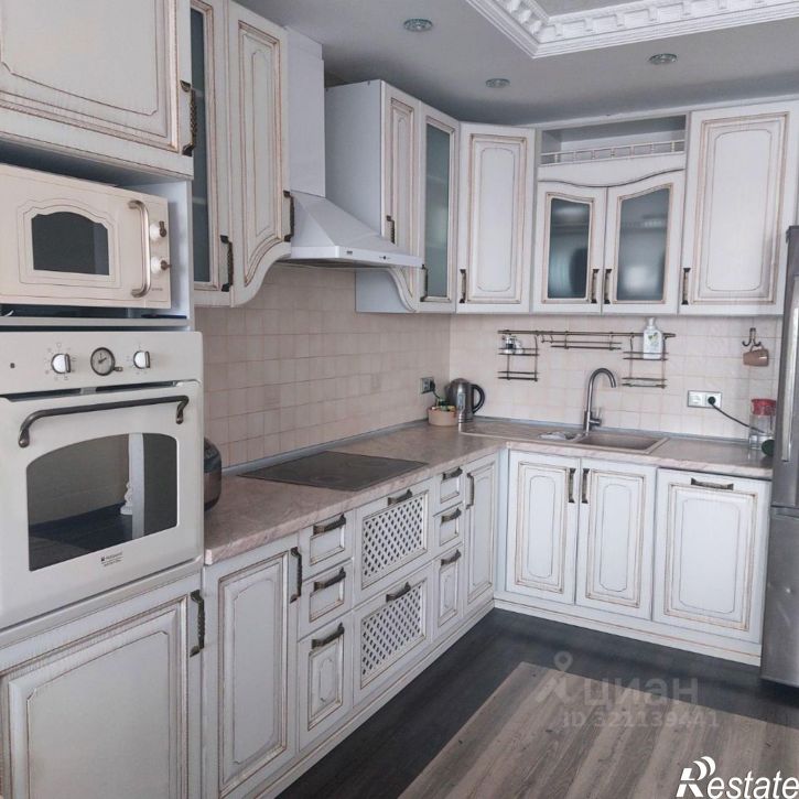 2-комн квартира Алтайская улица, 20,  д. 20