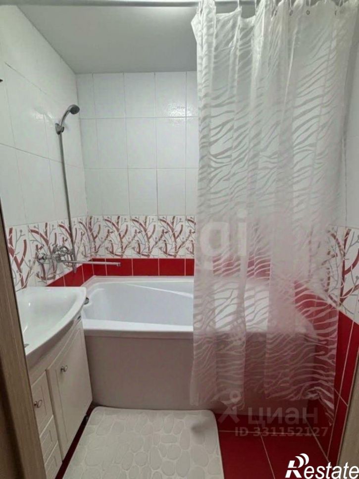 2-комн квартира Сибирская улица, 102,  д. 102