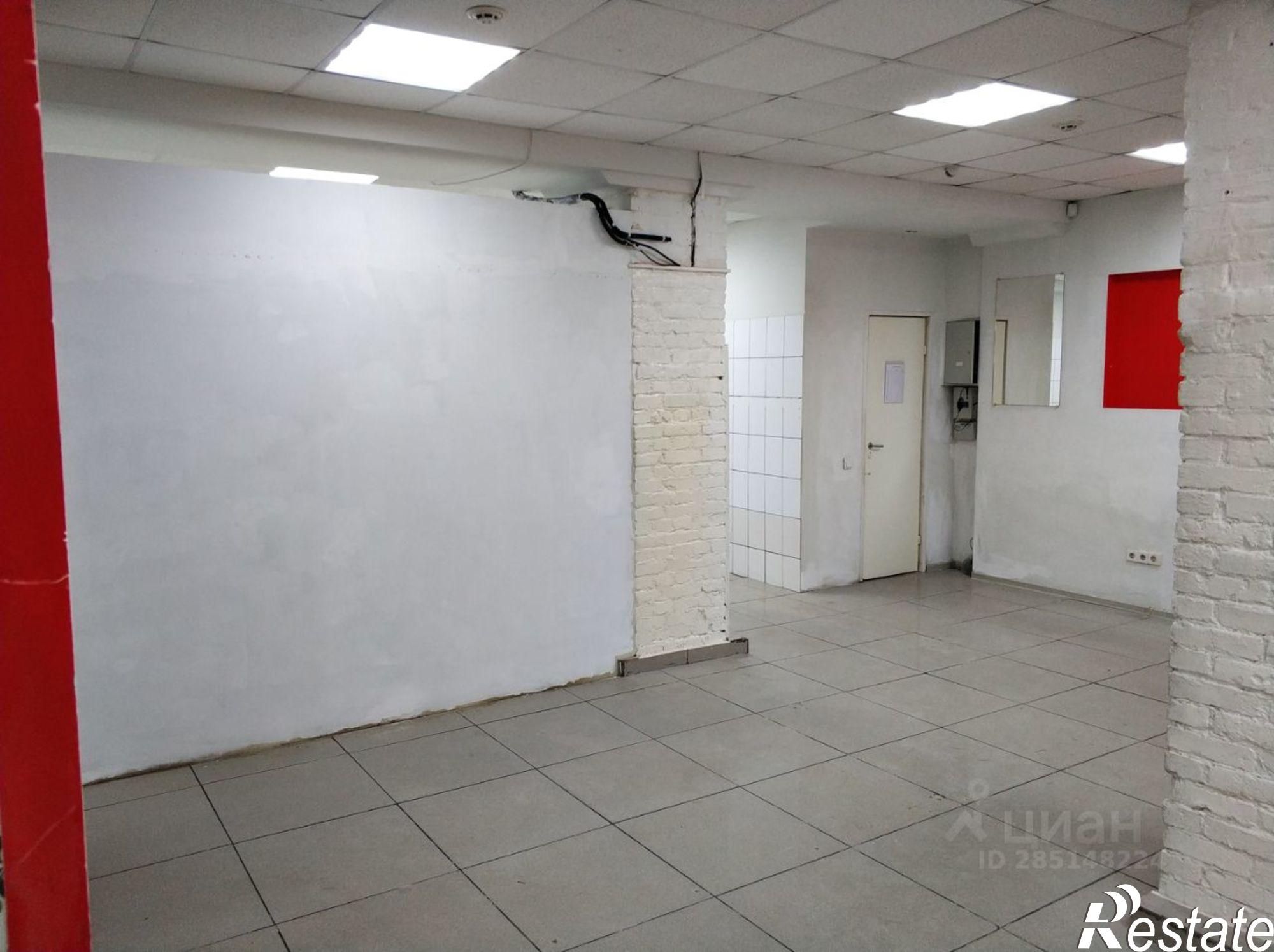 Купить торговое помещение за 8 963 010 рублей на Иркутский тракт, 6