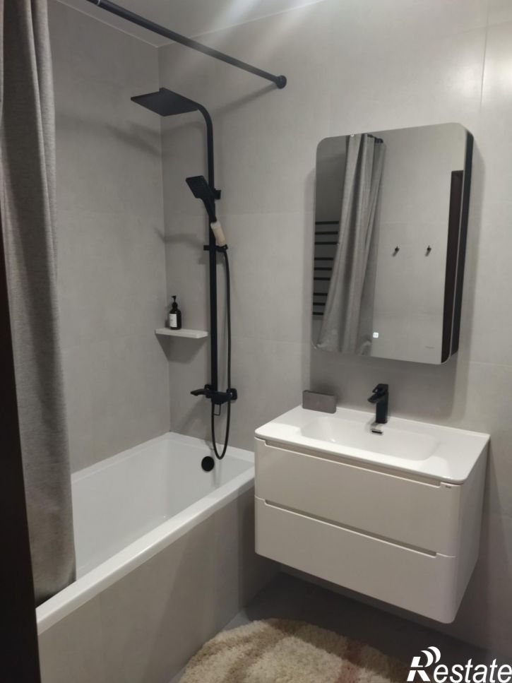 2-комн квартира ул. Розы Люксембург, 81
