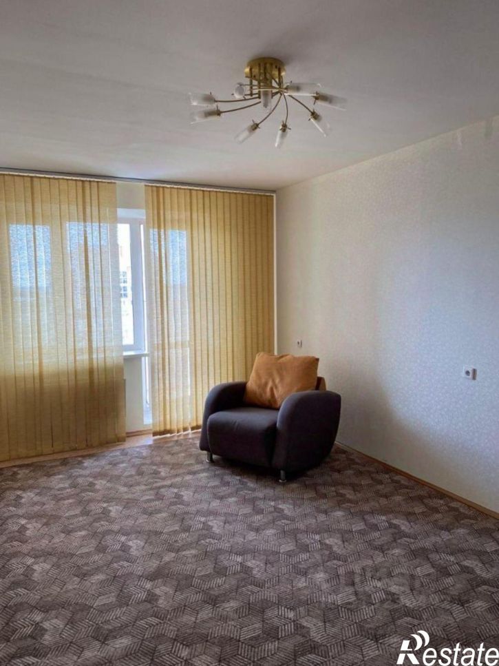 2-комн квартира улица Ивана Черных, 1,  д. 1
