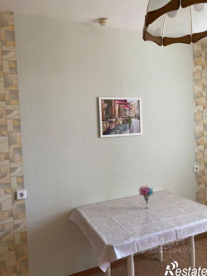 2-комн квартира улица Ивана Черных, 1,  д. 1