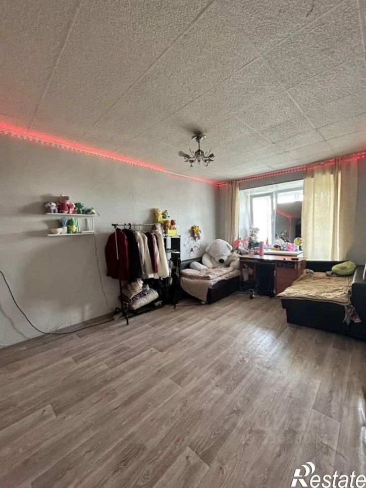 3-комн квартира улица Карташова, 52,  д. 52