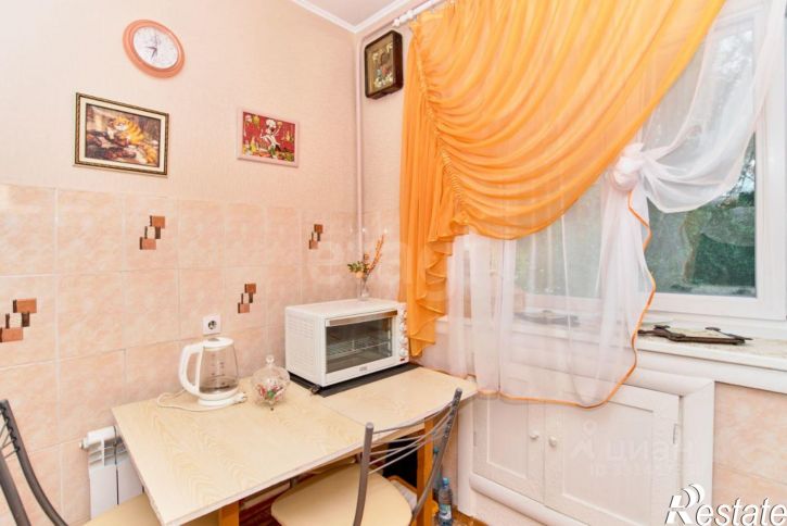 3-комн квартира улица Войкова, 84,  д. 84