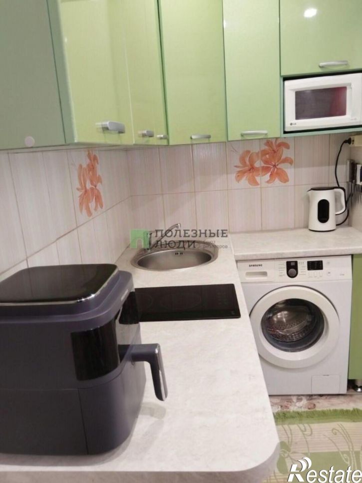 2-комн квартира улица Ференца Мюнниха, 10,  д. 10