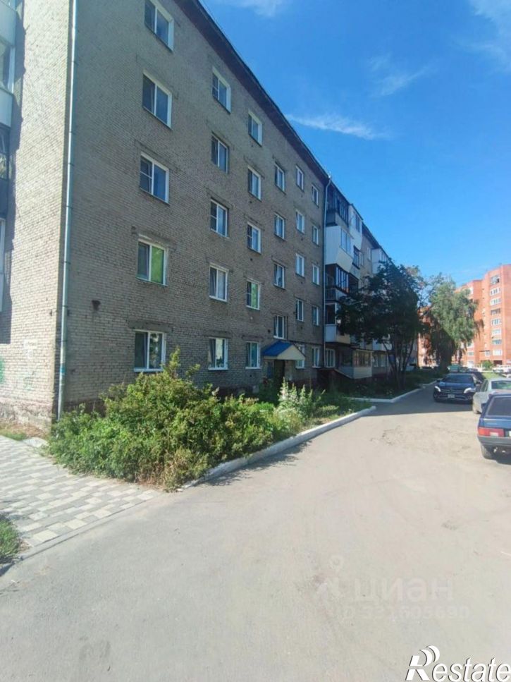 4-комн квартира ул Репина, 15,  д. 15