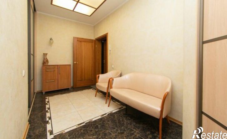 3-комн квартира ул Кузнецова, 20/4,  д. 20/4