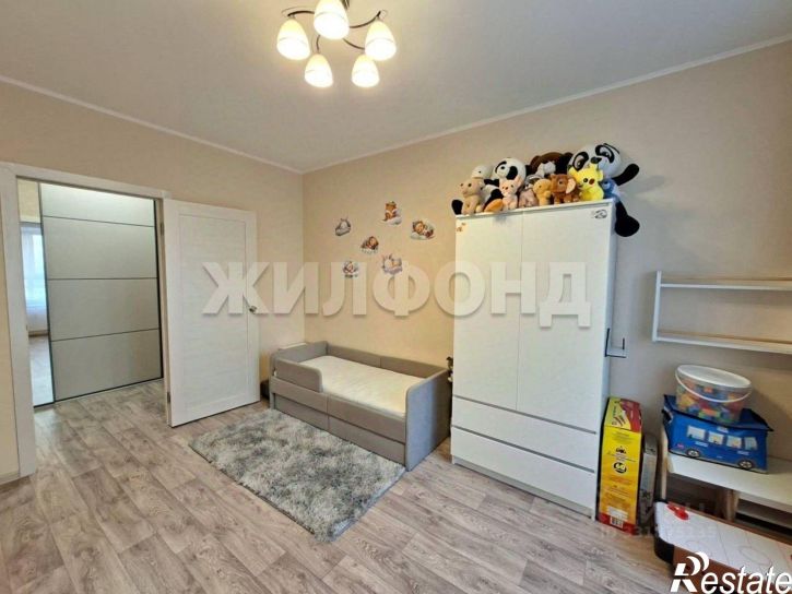 2-комн квартира улица Пришвина, 46